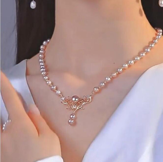 Women's High Sense Special Interest Light Luxury Clavicle Necklace