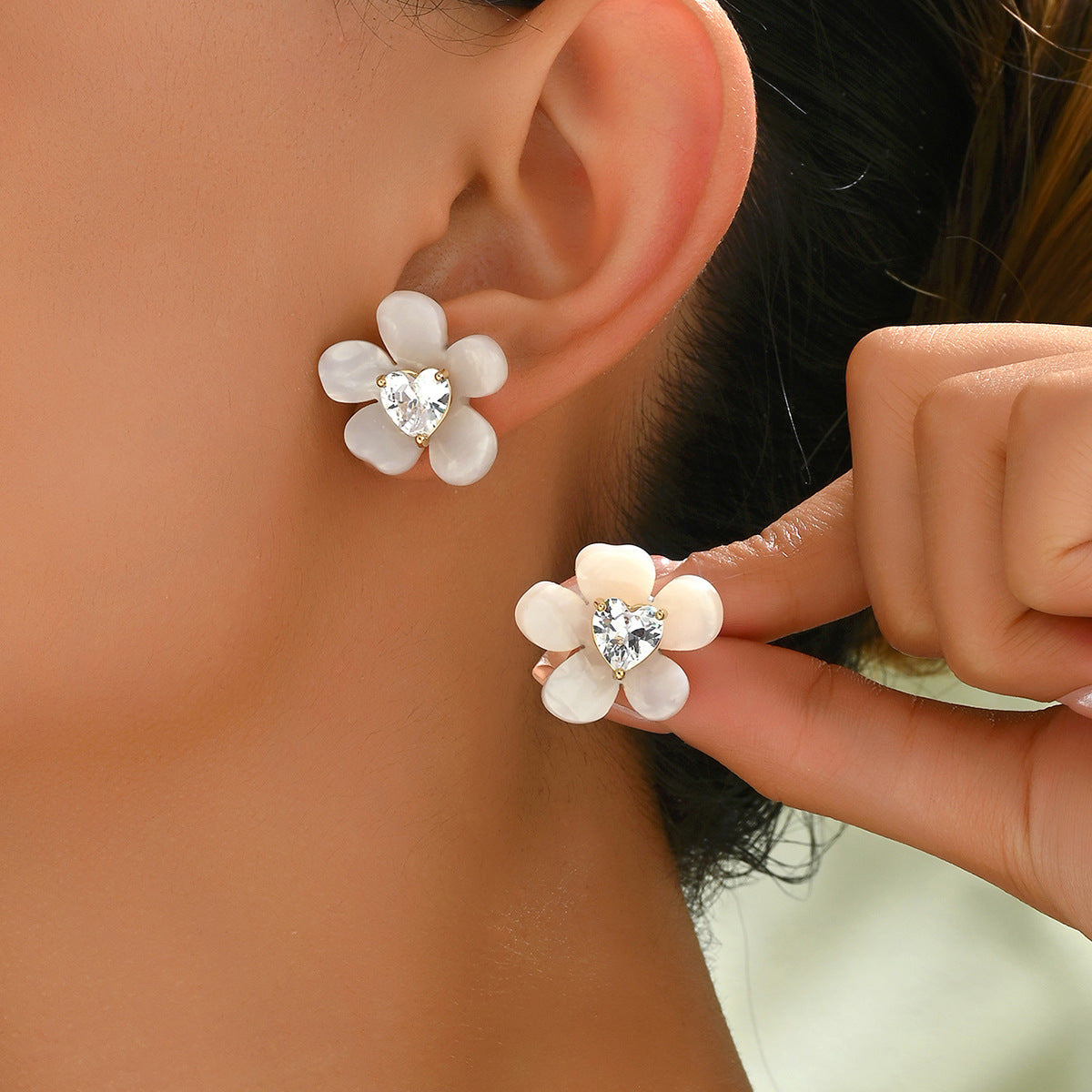 Women's Simple Fresh Air Niche High-grade Flower Earrings