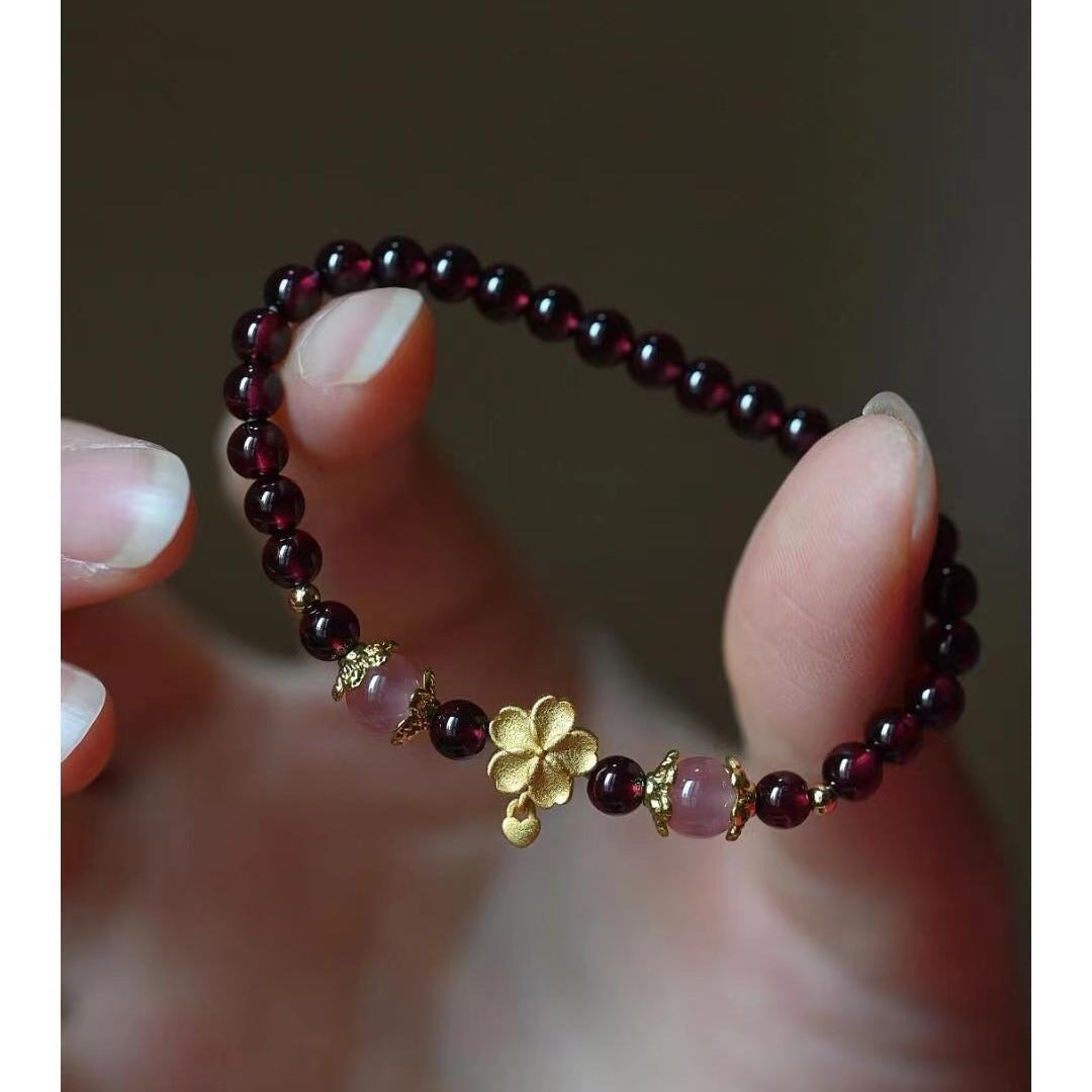 Women's Gilded Peach Blossom For All Match Special Interest Light Luxury Bracelets