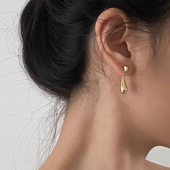 Women's Small Simple Hollow Pearl High-grade Refined Stud Earrings