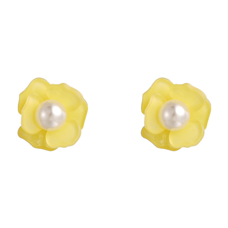 Women's Spring Fresh Flower Pearl Light Luxury Unique Beautiful Stud Earrings