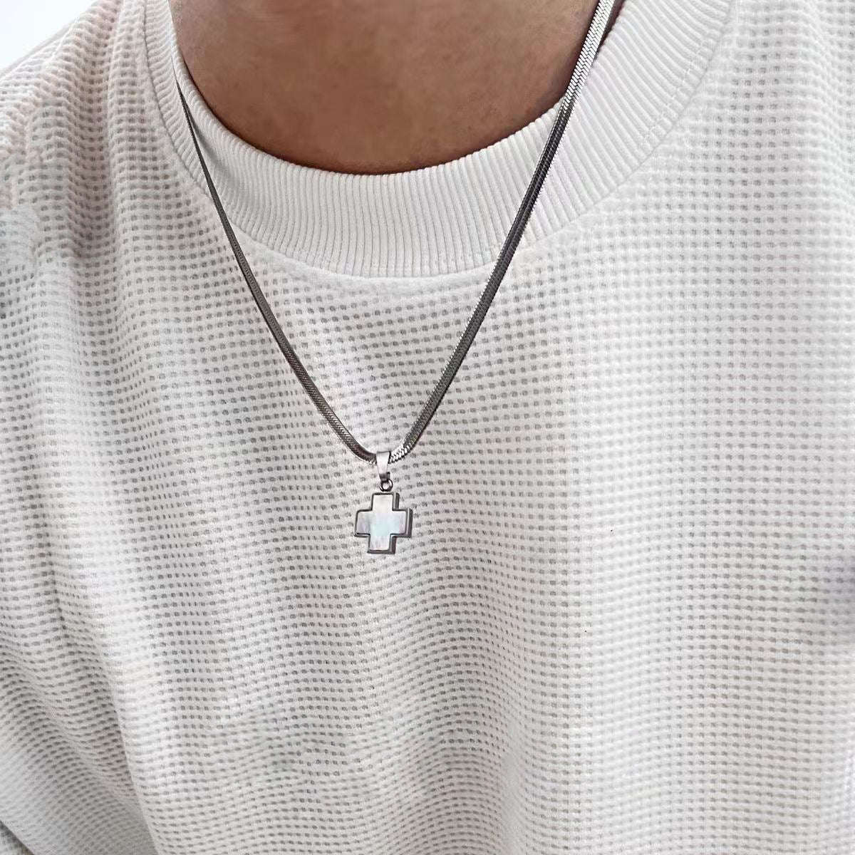 Women's & Men's Clover Cross Color Fritillary Simple Niche Necklaces