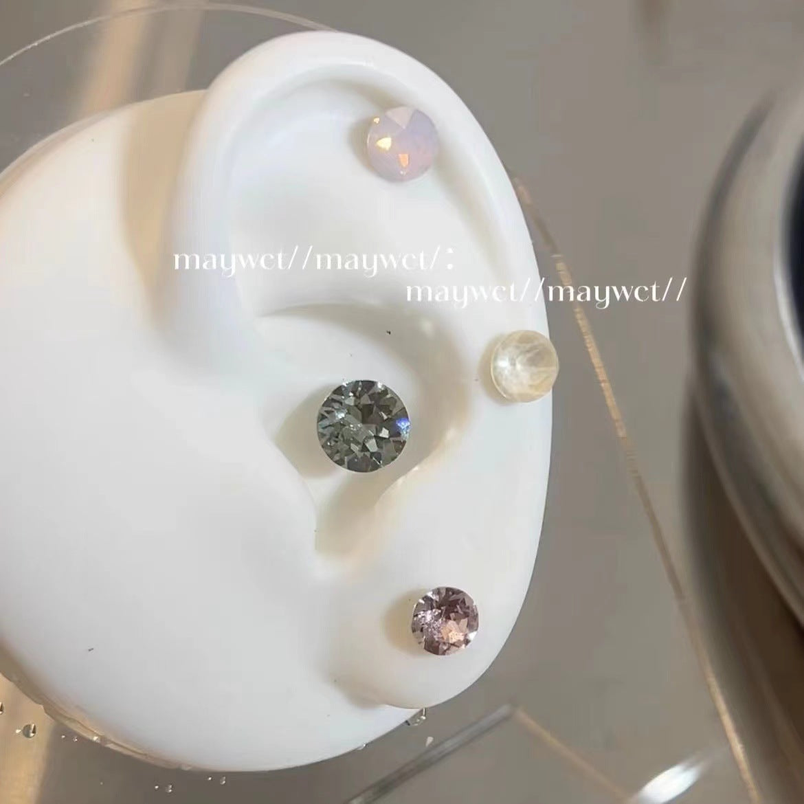 Round Diamond Titanium Steel Screw Ear Stud Earrings