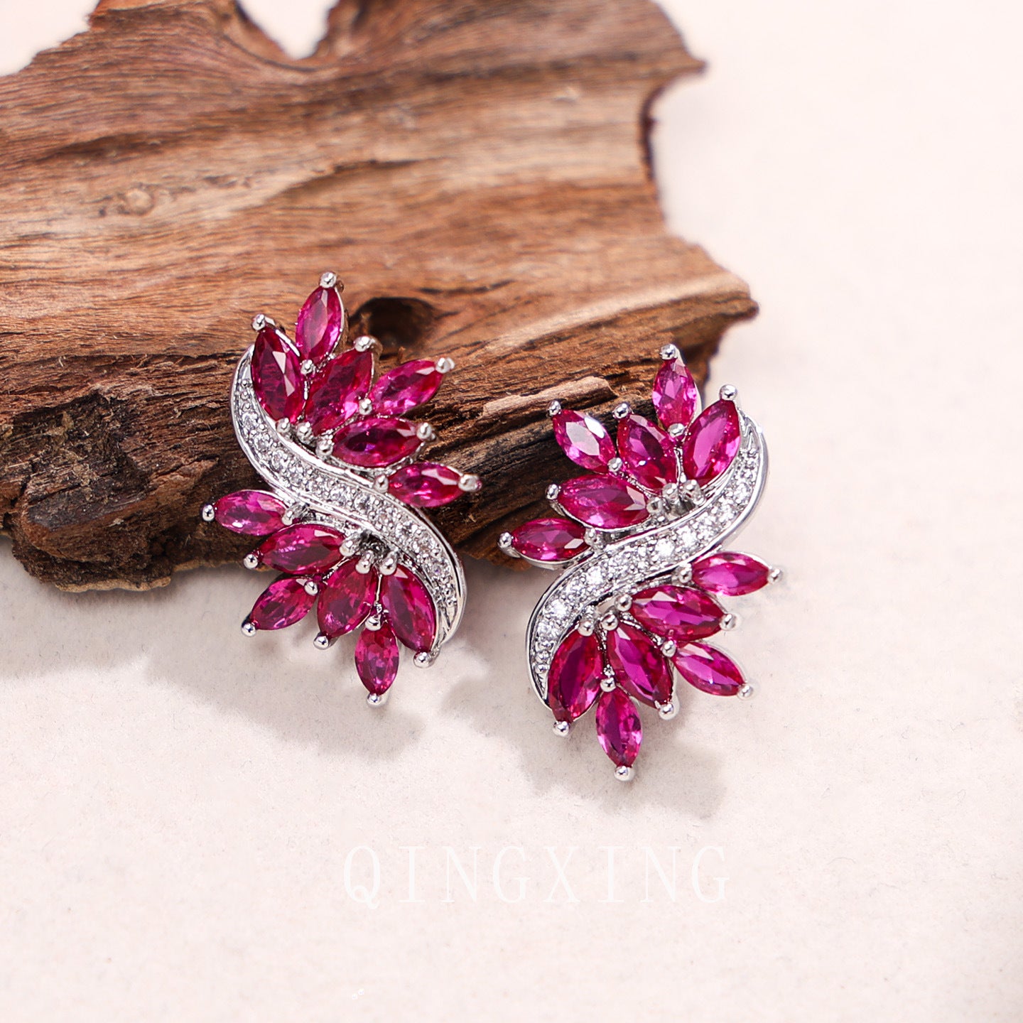 Women's Light Luxury Ice Flowers High-grade Red Corundum Fashion Elegant Wedding Stud Earrings