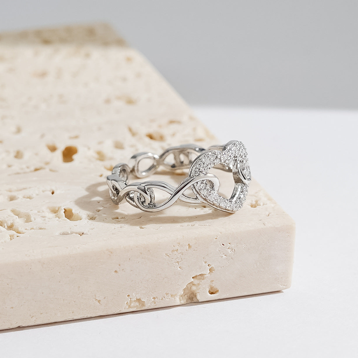 Hollow Heart Shape With Diamond Female Fashion Temperamental Minority Heart-shaped Ring