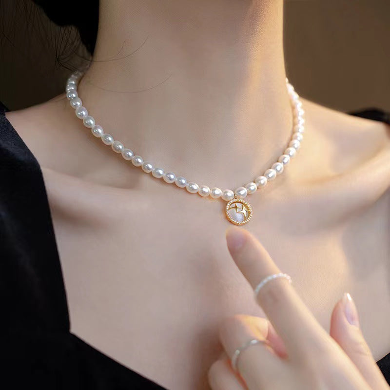 Women's Vintage Cold Style Light Luxury Minority Design Necklaces