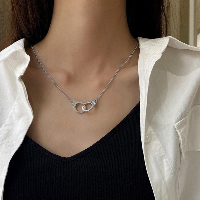 Female Retro Hip Hop Cold Wind Clavicle Chain Cool Necklace