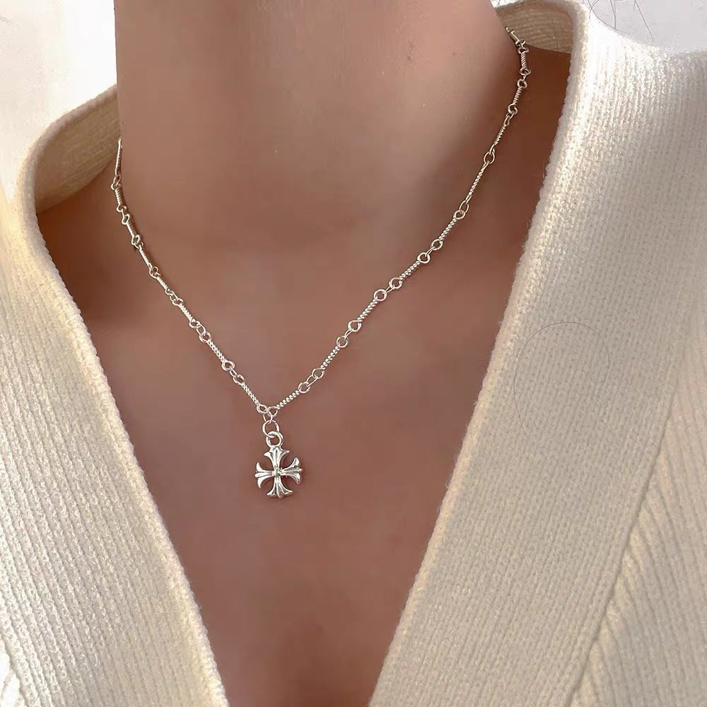 Women's Light Luxury Minority Design High-grade Clavicle Necklaces