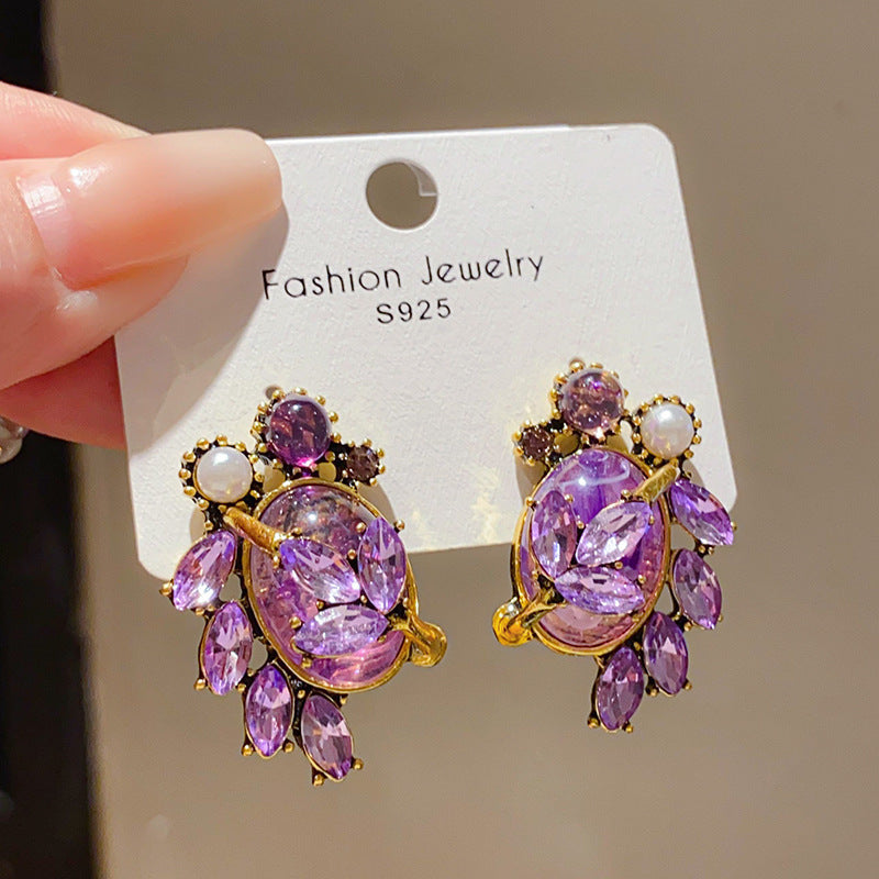 Women's Sier Needle Zircon Spiral Texture Retro Pendants
