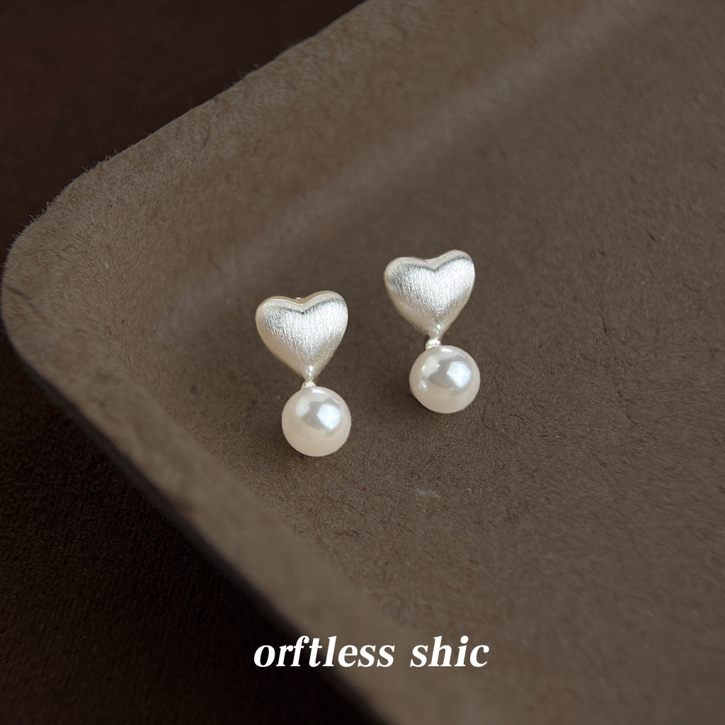 Brushed Textured Glass Pearl Heart-shaped Ear Simple Graceful Fashion Commuter Stud Earrings