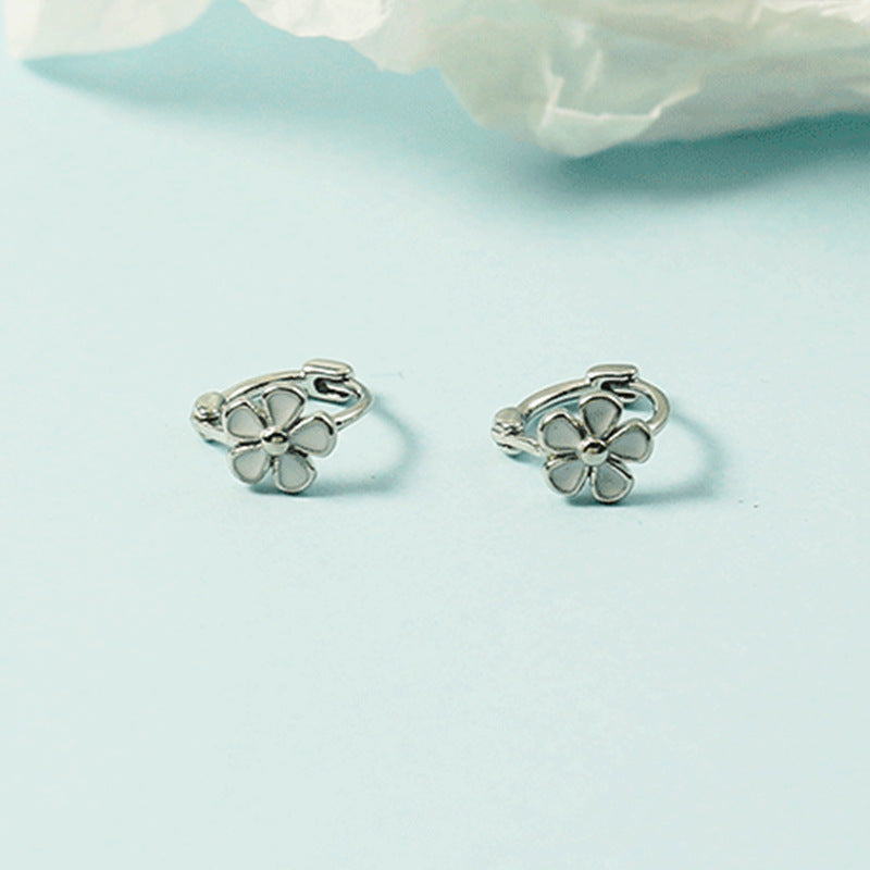 Korean Style Simple Five Petals Epoxy White Flower Clips Rings