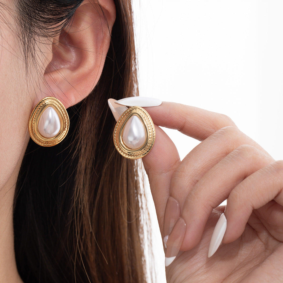Steel Flower Heart Pearl Female Light Luxury Minority Water Stud Earrings