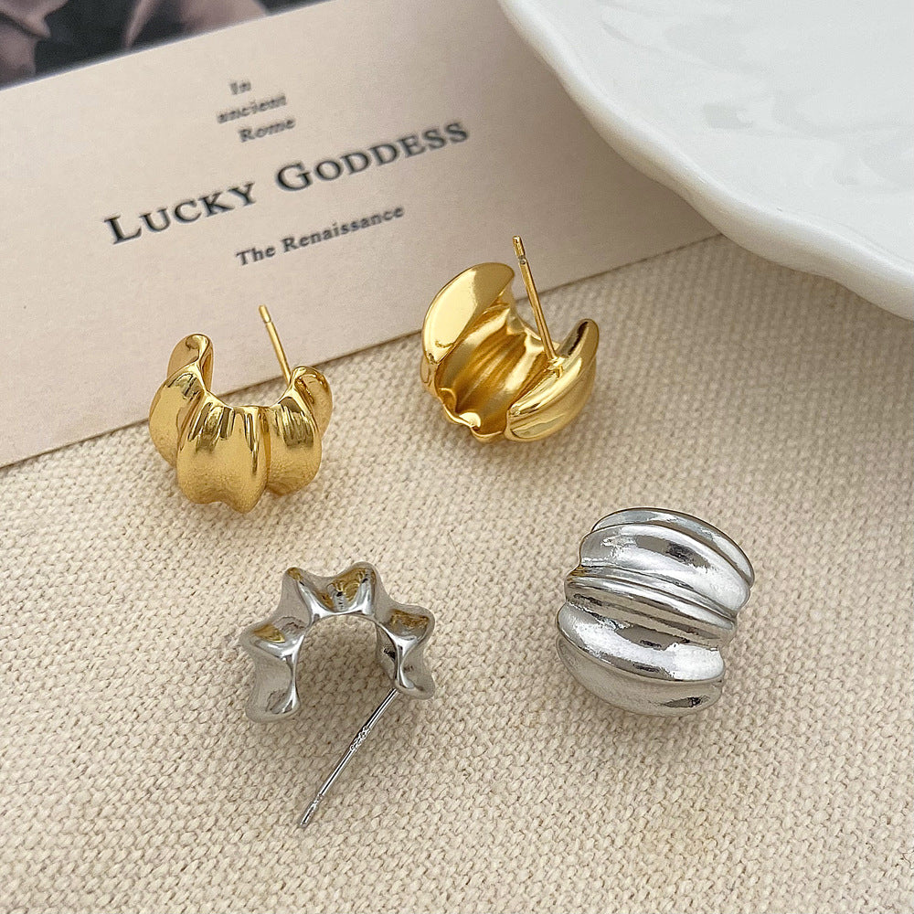 Gold Niche Design Premium Ear Elegance Retro Circle Earrings
