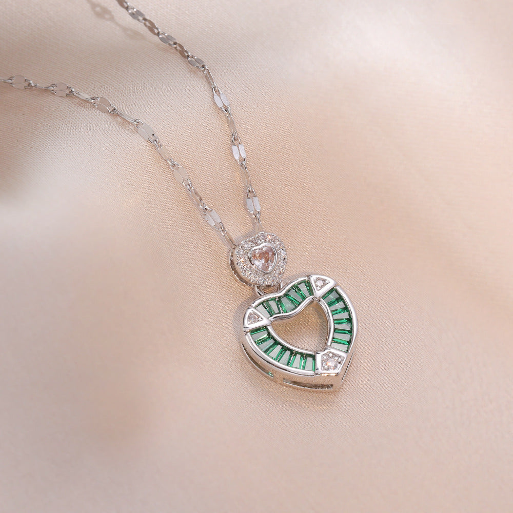 Female Niche Design Love Emerald Rhinestone Trendy Titanium Necklaces