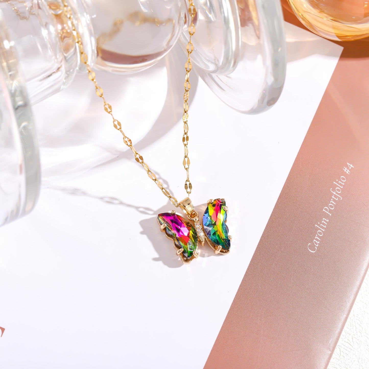 Women's Rhinestone Butterfly Short Light Luxury Crystal Necklace