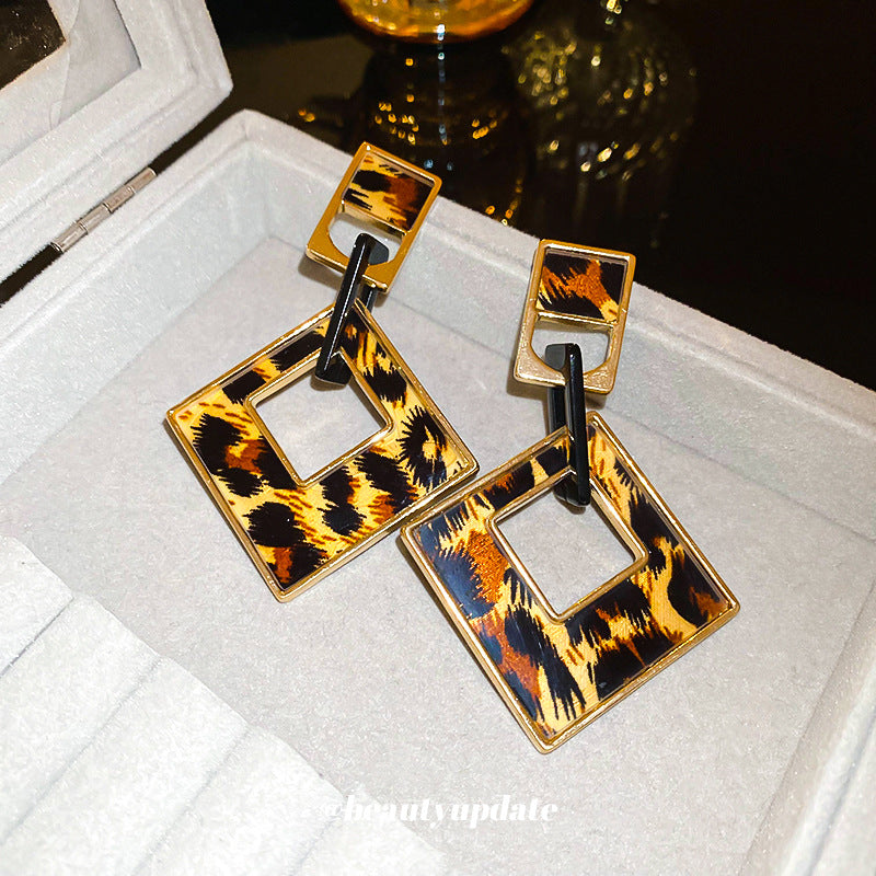 Diamond Hollow Leopard Print Affordable Luxury Fashion Earrings