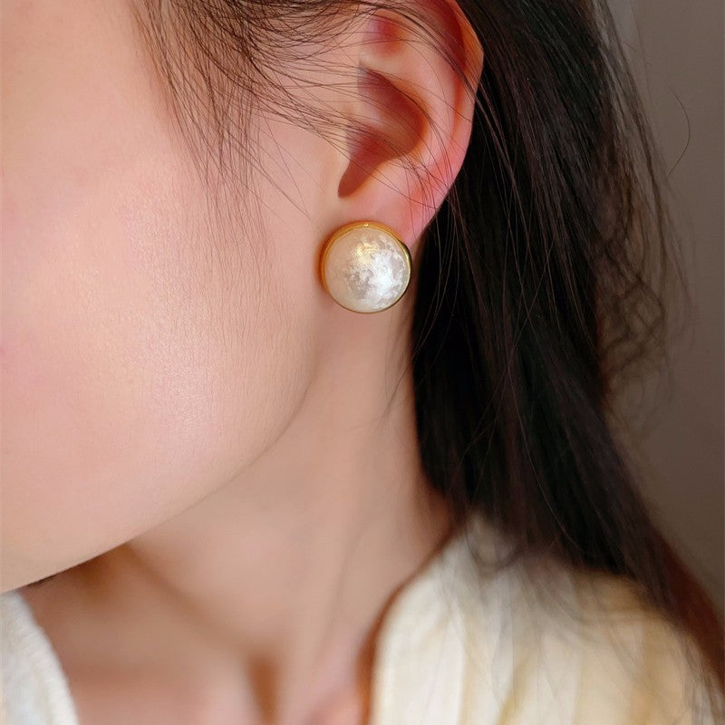 Entry Lux Cotton Steamed Bread Pearl Retro Stud Earrings