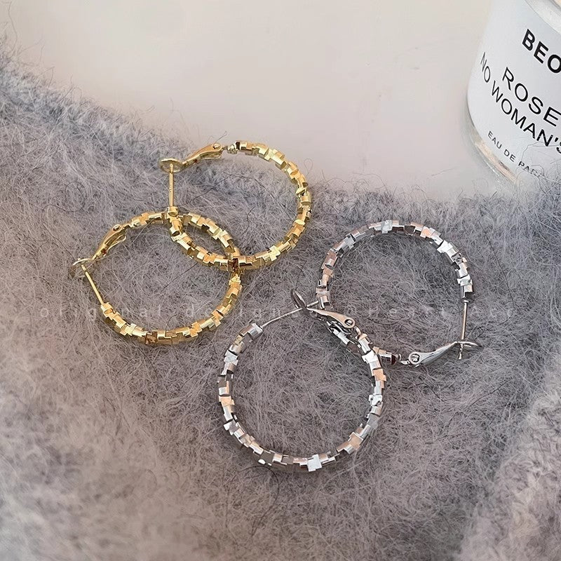 Round Ear Clip Light Luxury High-grade Exaggerated Face Rings