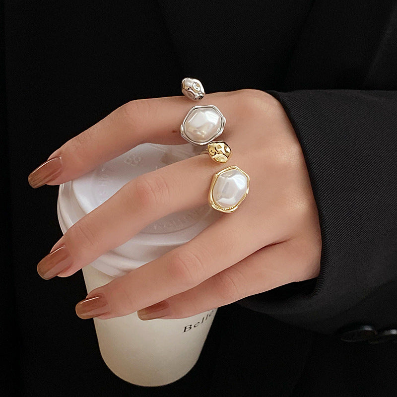 Women's Open-end Pearl Design Index Finger Fashion Ring