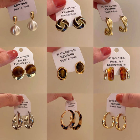Women's Retro Affordable Luxury High-grade Ear Atmosphere Round Niche Earrings
