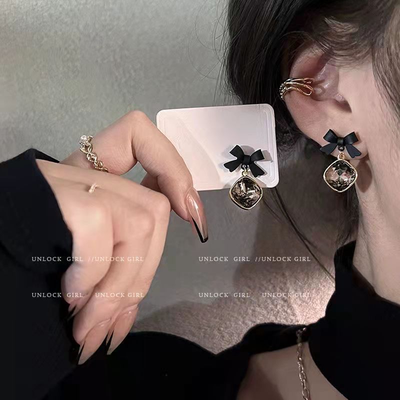 Women's Elegant Trendy Long Tassel Vintage Earrings