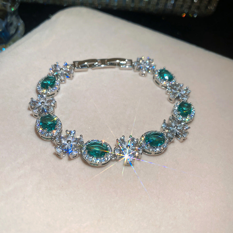 With Diamond Round Exquisite Fashion Retro Unique Design Light Luxury Bracelets