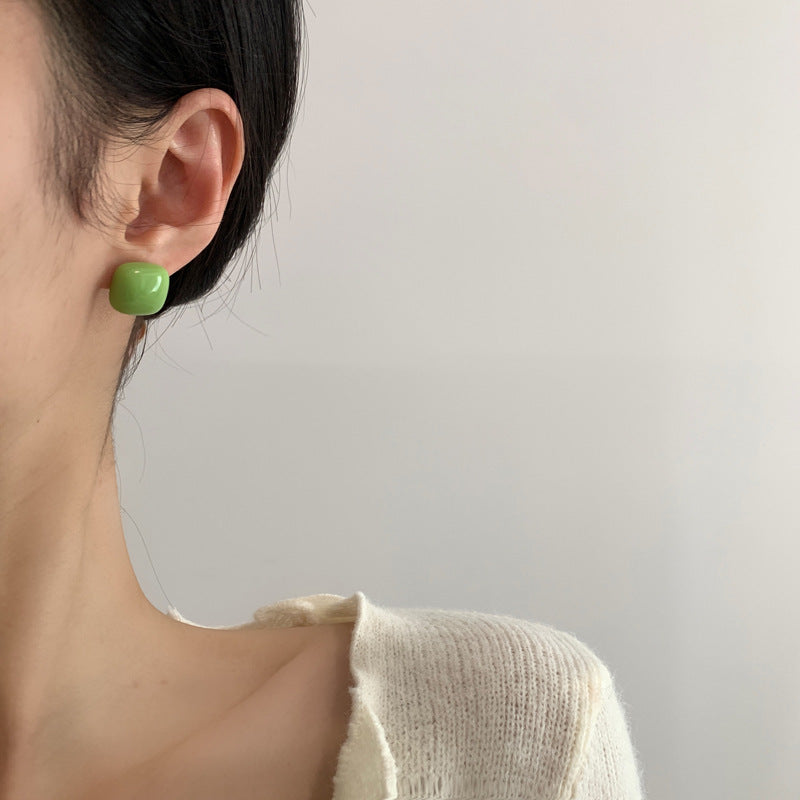 Women's Square Sugar Simple Exquisite Solid Color Geometric Style Temperament Toffee Stud Earrings