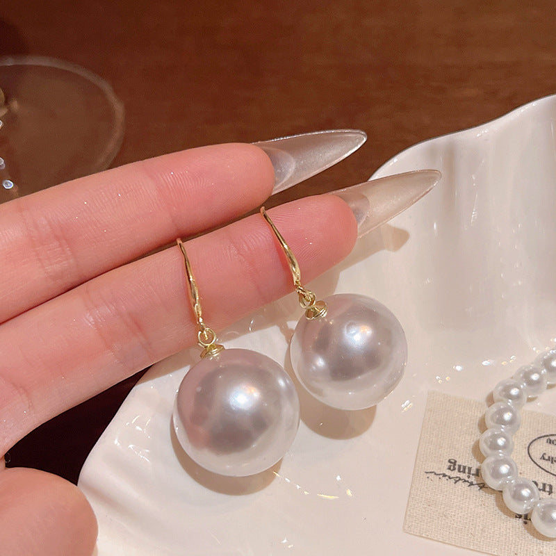 Joker Large Pearl Female Commuter Niche High Stud Earrings
