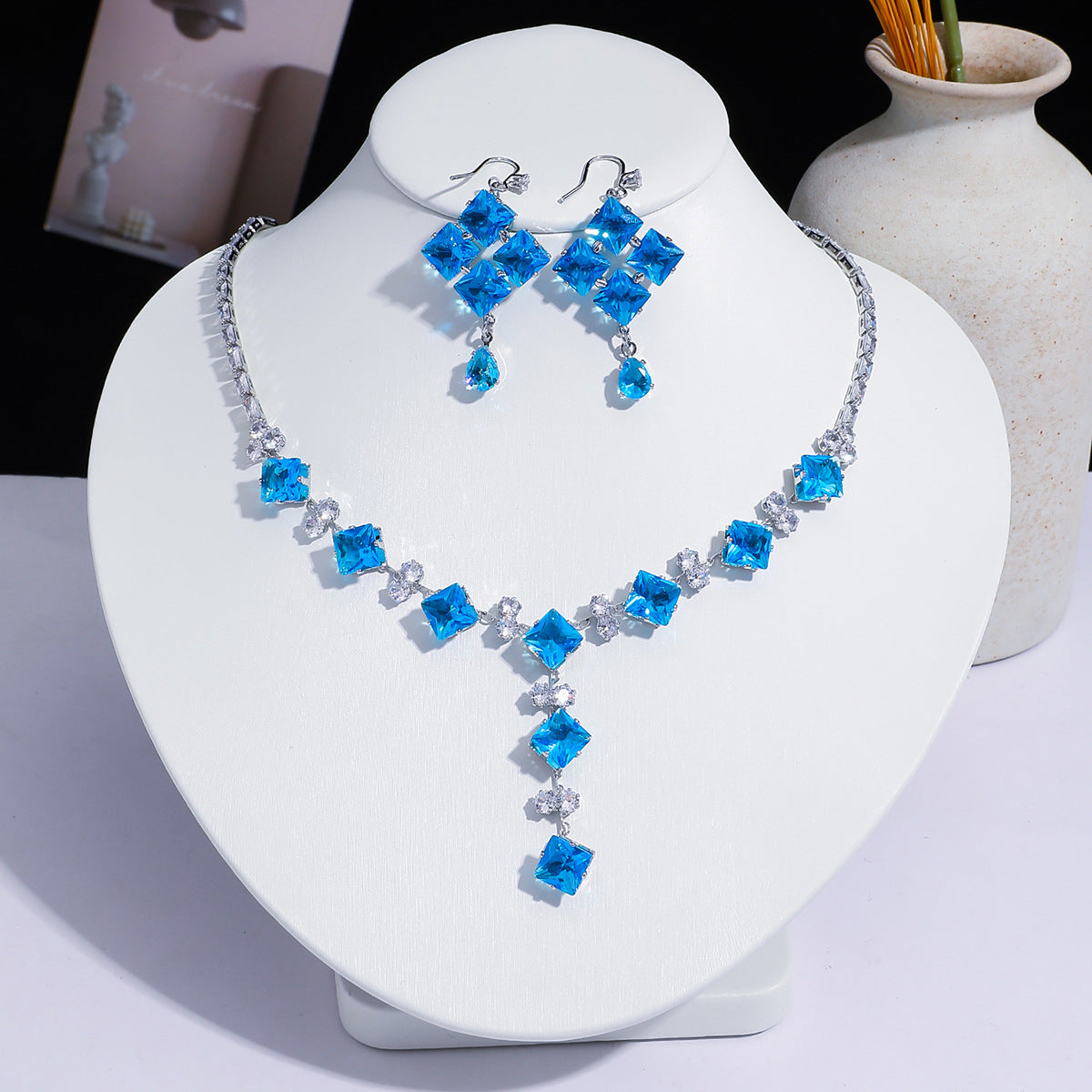 Fashion Trend Zircon Green Butterfly Tassel Necklace