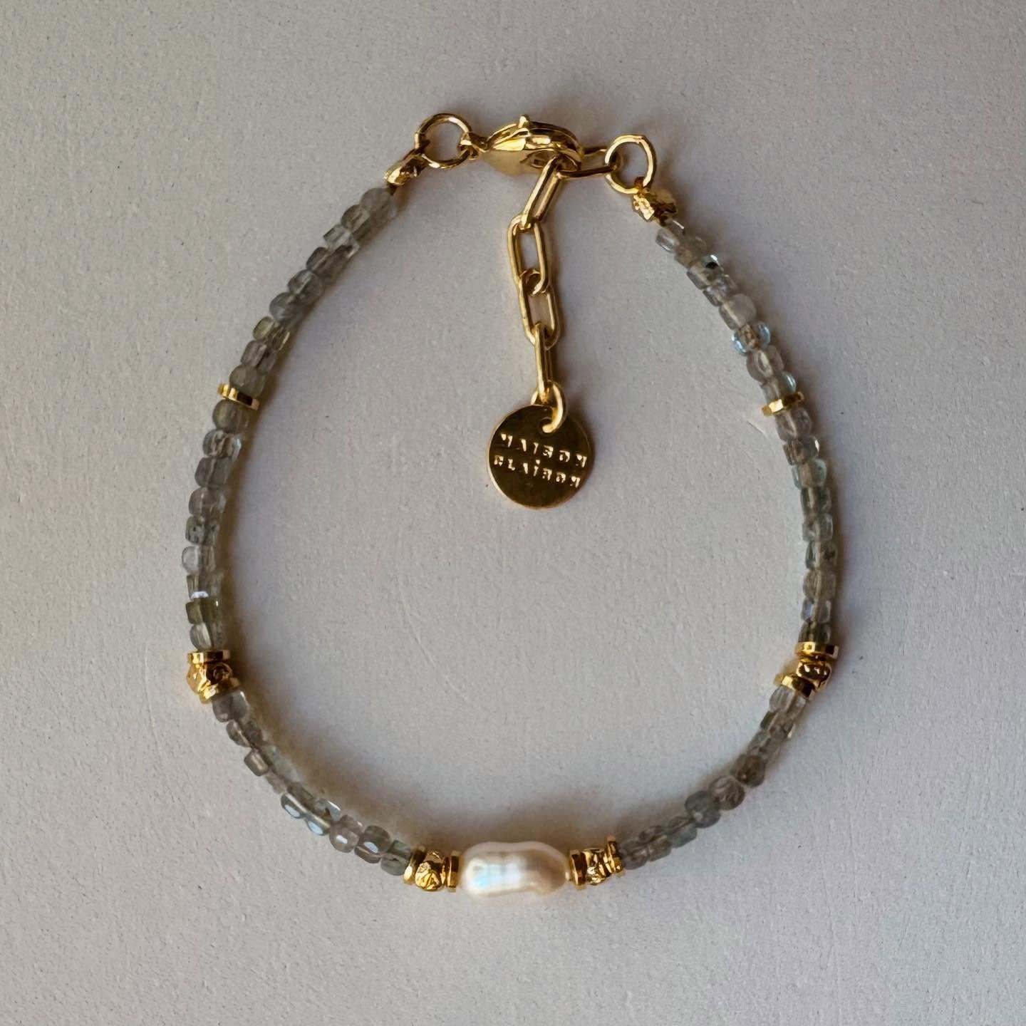 Women's Natural Pearl Chain Series Fashionable Necklaces