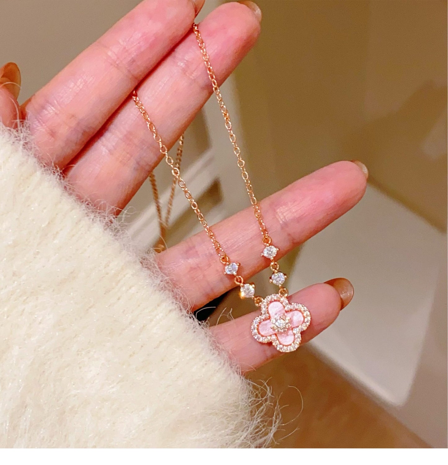 Imitation Pink Shell Four-leaf Flower Ear Drawable Graceful Fashionable Clavicle Bracelet