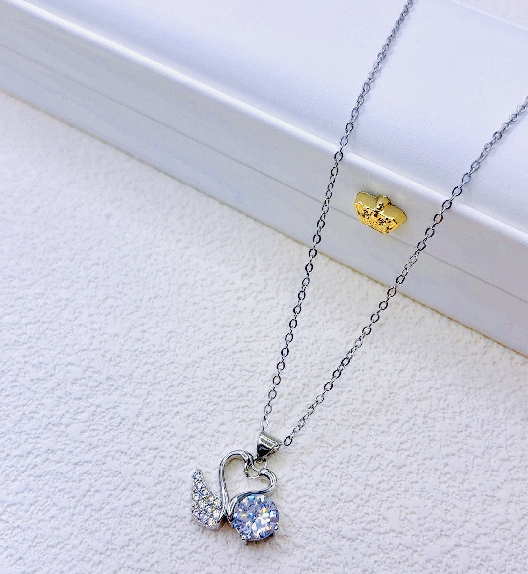 Light Luxury Temperament Fashionable Elegant Design Necklaces