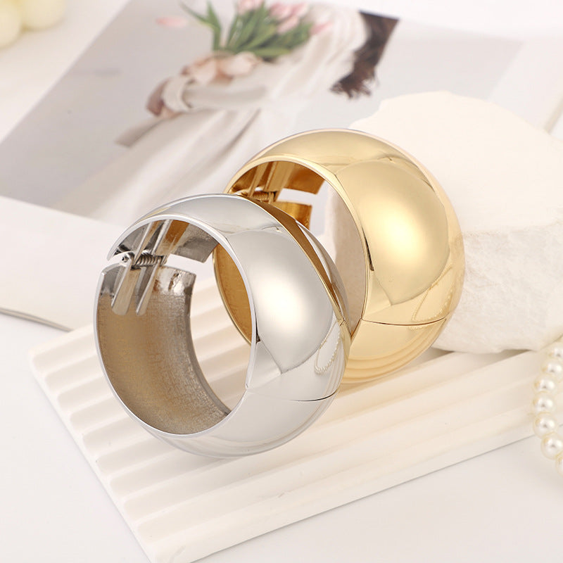 Women's Fashion Exaggerated Spring Open Alloy Electroplated High Quality Bracelets