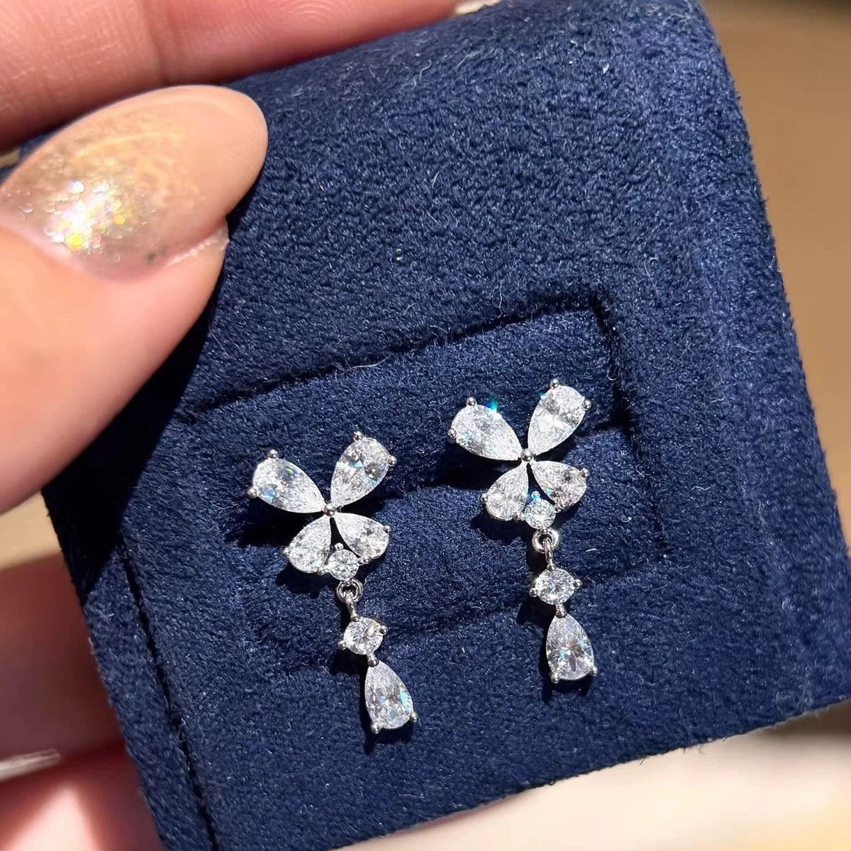 Inlaid Zircon Butterfly Female Light Luxury Minority Earrings