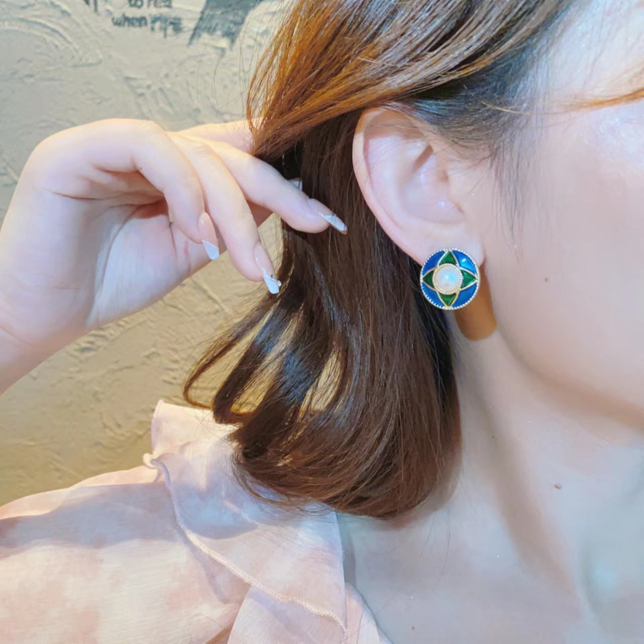 Women's Fashion Ear Colored Glaze Gem Antique Style Light Luxury High-grade Earrings