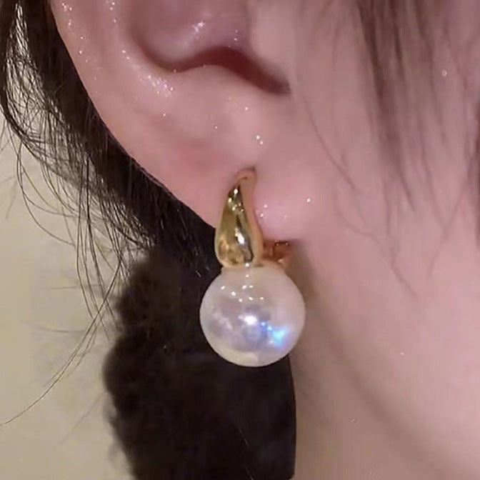 French Style Mermaid Pearl Design High-grade Geometric Ear Buckle