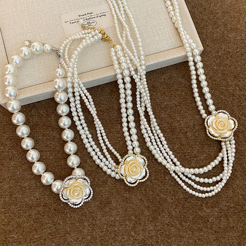Women's French Style Retro Elegant Clavicle Chain Light Luxury High-grade Sweater Necklaces