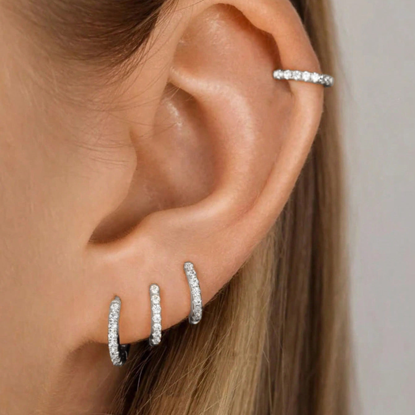 Fashion Simple Big High-grade Style Metal Ear Earrings