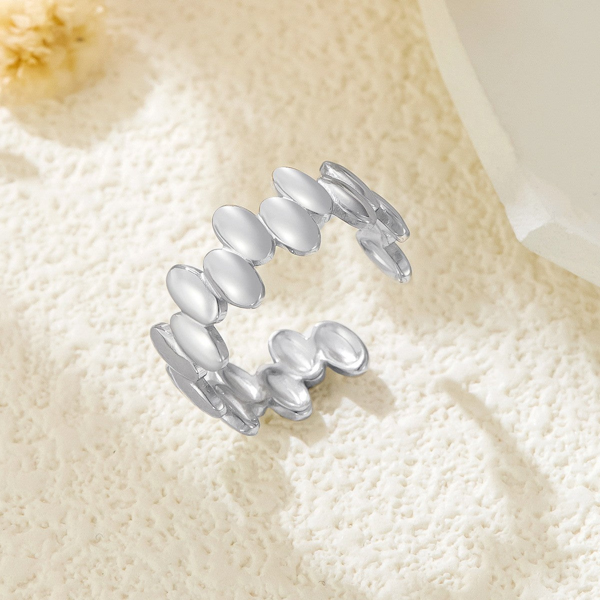 Stainless Steel Irregular Line Love Heart-shaped High-grade Ring