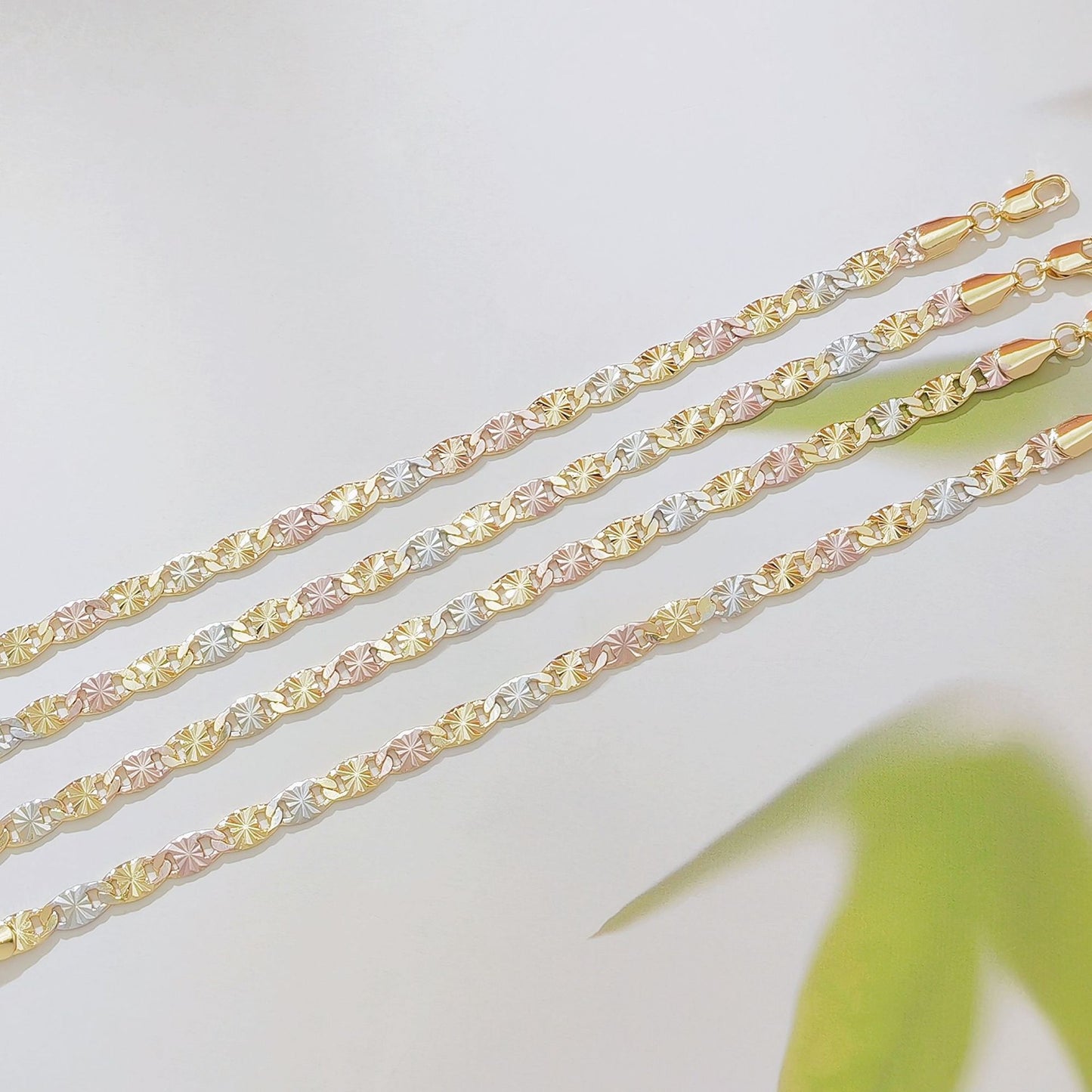 Chain Exquisite Flash Surface Carven Design Light Luxury High Sense Bracelets