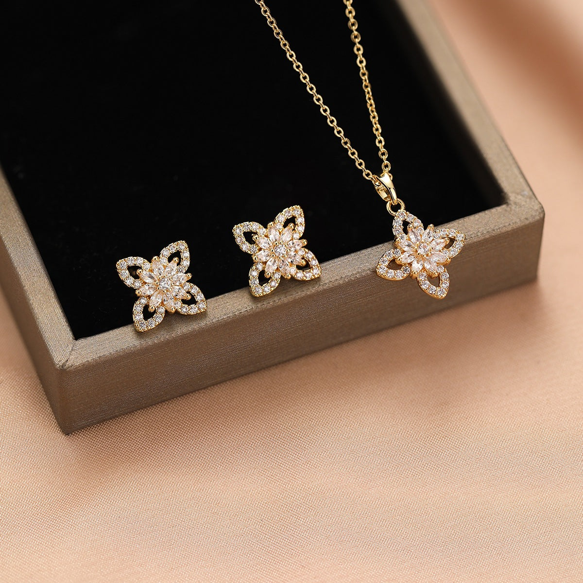 Glamorous Comfortable Two-piece Affordable Luxury Fashion Jewelry Set