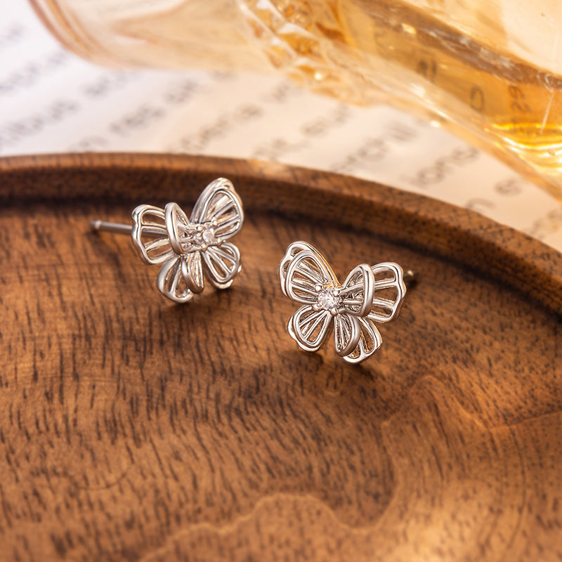 Hollow Line Design Delicate Everyday Joker Stud Earrings