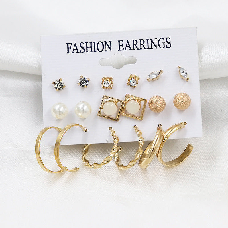 Women's Exaggerated Pearl Crystal Metal Pairs Plate Earrings