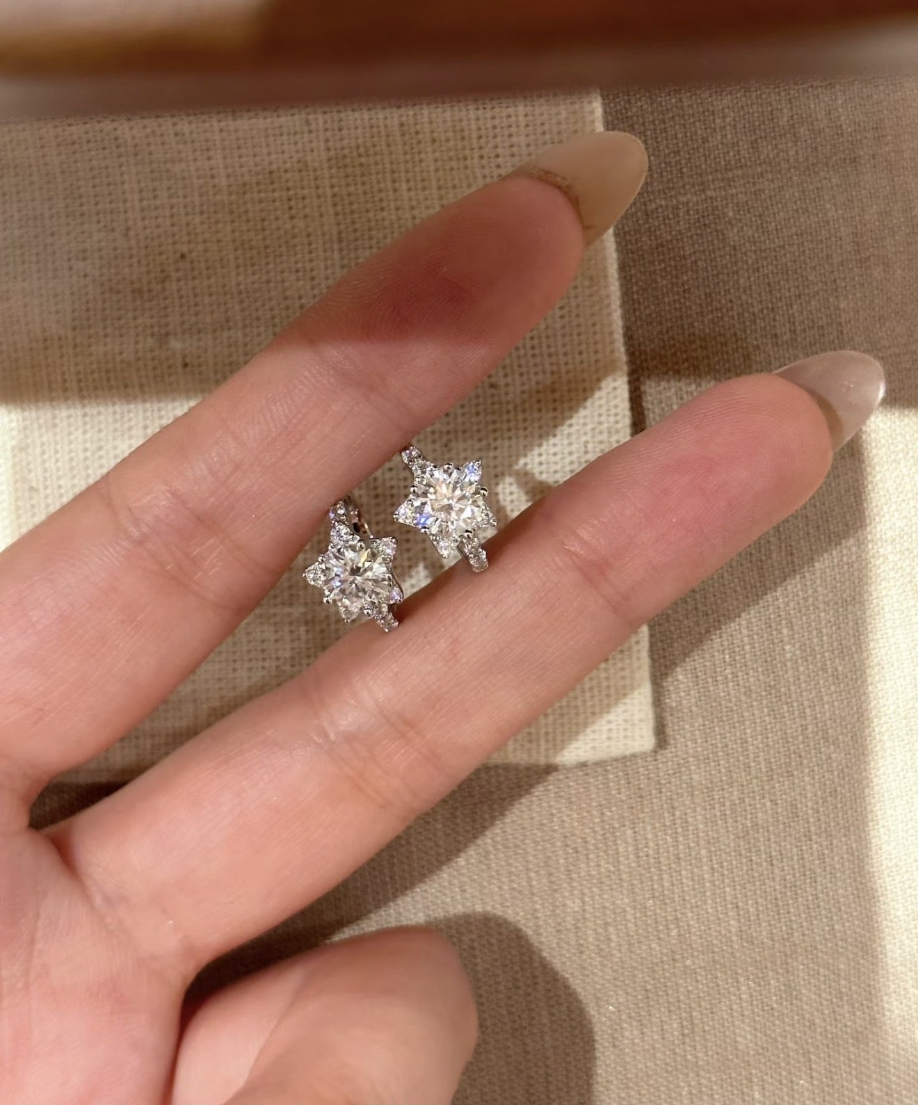 Zircon Female Temperament Light Luxury Design High Sense Ear Clip Earrings
