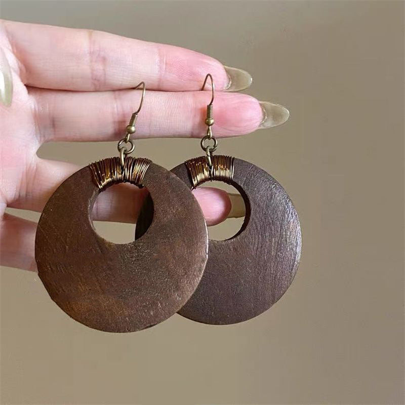 Wood In The Forest Retro Tassel Rings