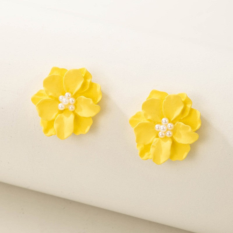 Simple Versatile Beautiful Flowers Fresh Temperament Three-dimensional Earrings