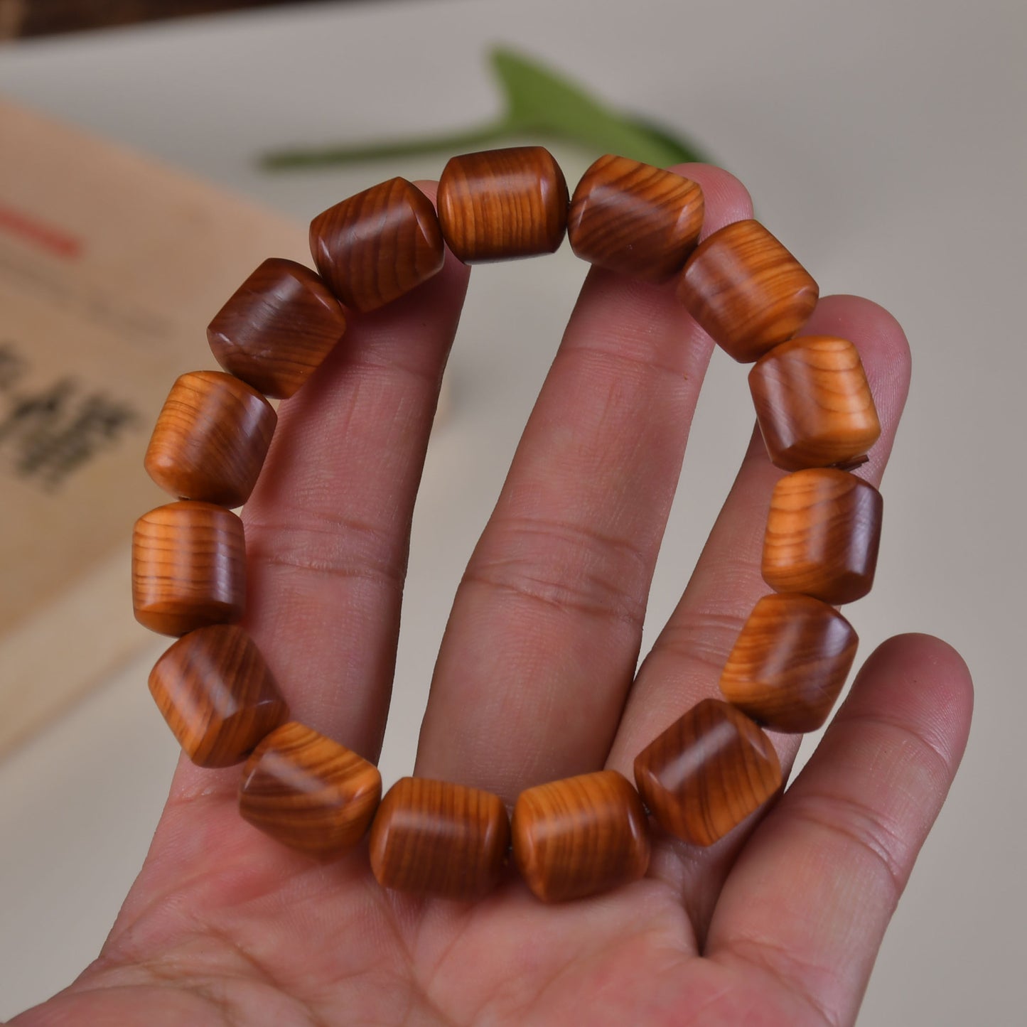 Women's & Men's Arborvitae Lightning Transparent Buddha Beads Live Studio Drainage Temple Bracelet