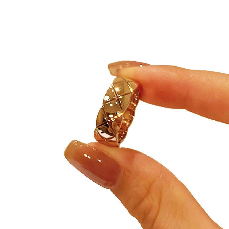 Wide Classic Style Light Luxury Temperament Full Ring