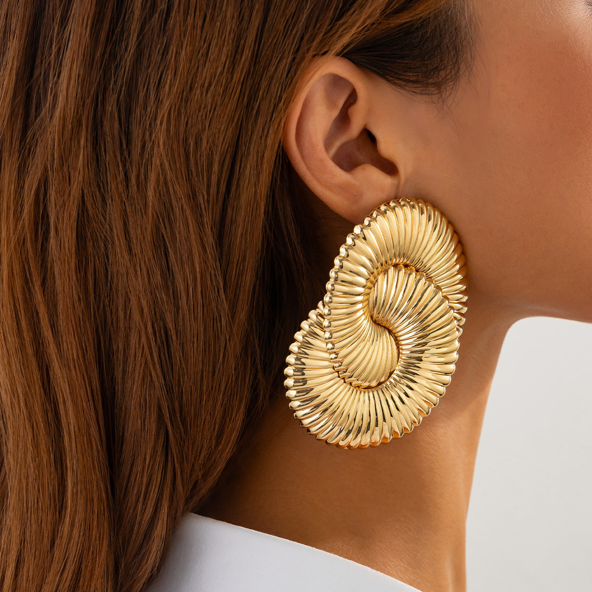 Women's Style Exaggerated Irregular Ear Punk Metal Fold Water Stud Earrings