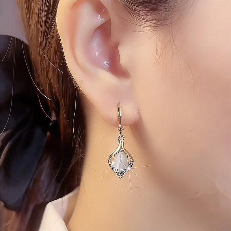 High Sense Graceful Fashionable Ear Hook Earrings